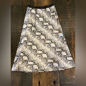 KNIT RIOT- VICTORIA’S SECRET PINK Snake Print Skirt Women’s Size M
